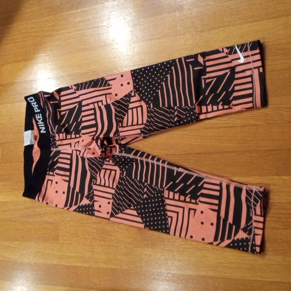 Nike Pro Girls Leggings Medium